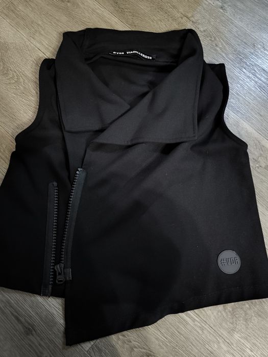 Жилетка и блузка VDR