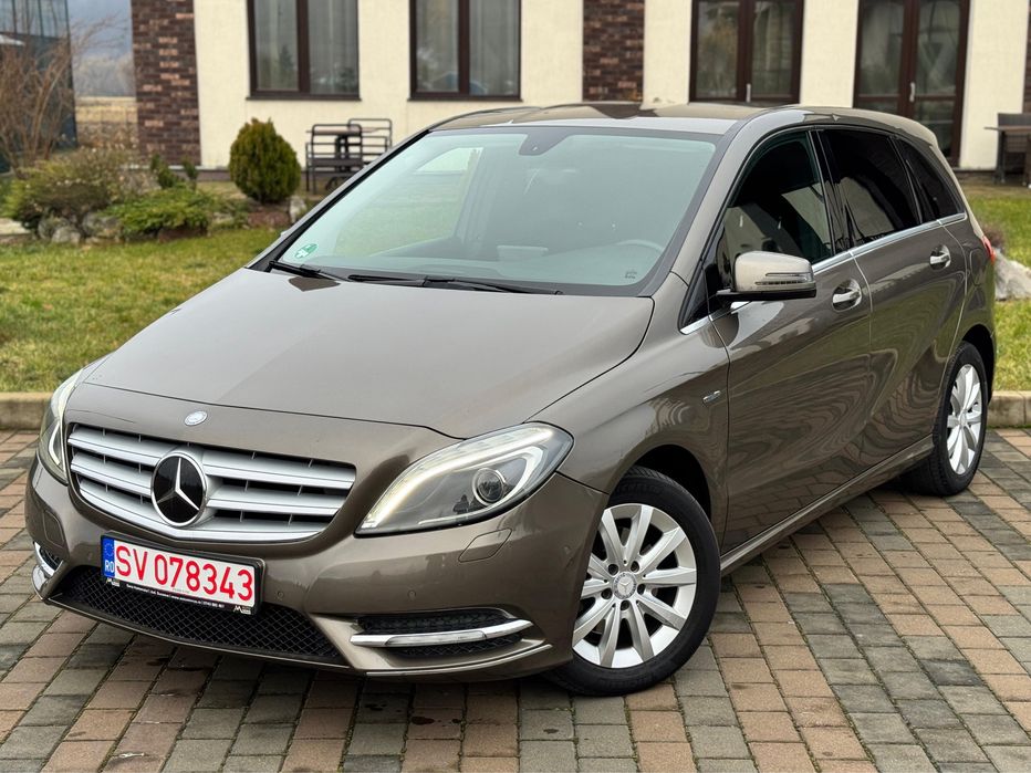 Mercedes B200 1.6 benzina 2012