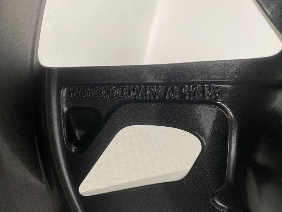 Нови 8W0601025EK 18" Оригинални Джанти Audi A4 S4 A6 C7 C8 Q5