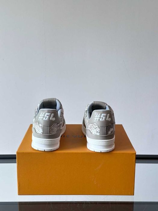 Adidasi Louis Vuitton Trainer Premium