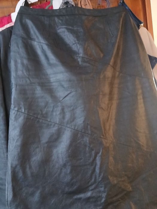 Fusta maxi din piele