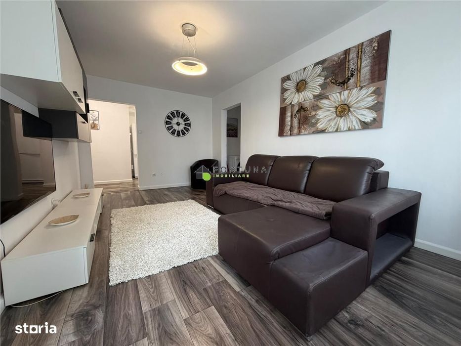 Apartament 3 camere, etaj intermediar, str. Mircea cel Batran