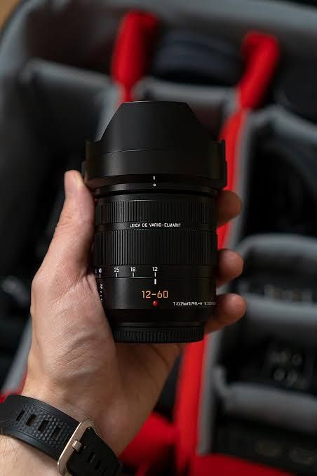 Obiectiv Lumix  OIS 12-60mm f 2.8-4 MFT