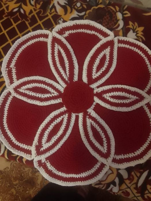 Коврики вязанные