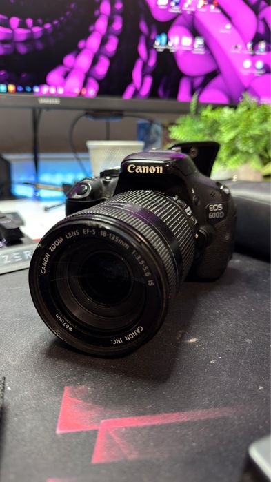 Canon EOS 600D + Blit Canon Speedlite 580EX | 18MP | Full HD