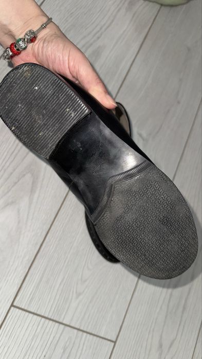 Продам кожанные лоферы