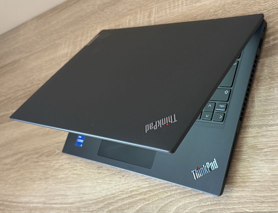 Lenovo Thinkpad T14 Gen3 i5 1235U 16GB ram 256 / 512GB LTE SiM - GSM !