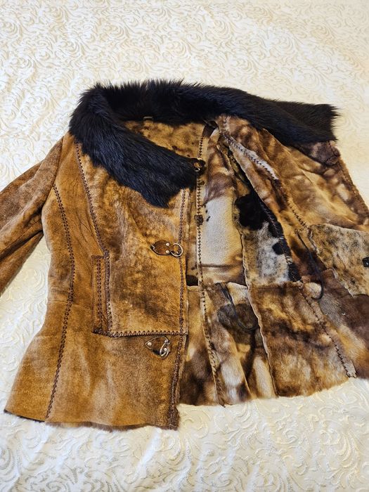 Дизайнерско кожено кожухче