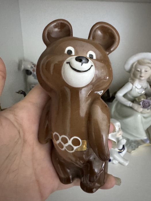 Куколка целая  красивая