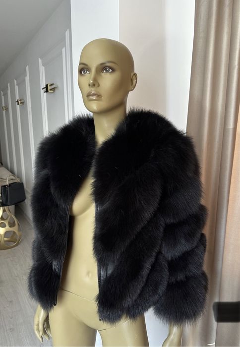 Haina/ vesta  marimea M