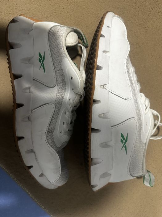 Продаются кроссовки li - ning и reebook