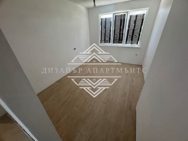 Продава се Къща в Карнобат - 181 кв.м за 1023 €/кв.м - Снимка #5