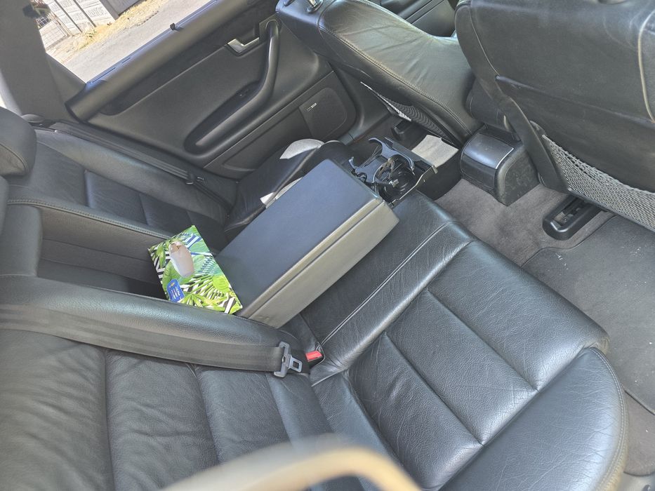 Vand Audi a4 b6 din 2004 motor 2.5 tdi