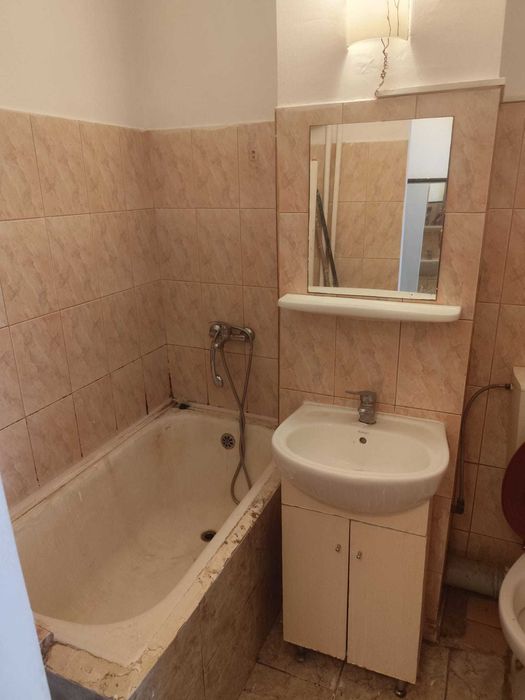 Proprietar închiriez apartament cu 2 camere Sagului