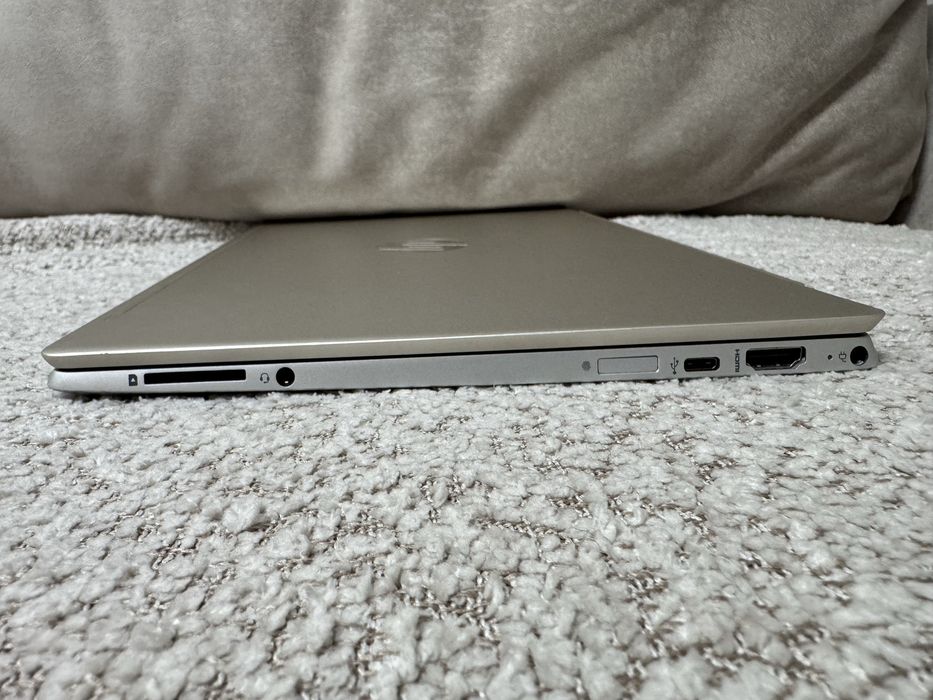 Ноутбук HP Pavilion 13-an0048ur