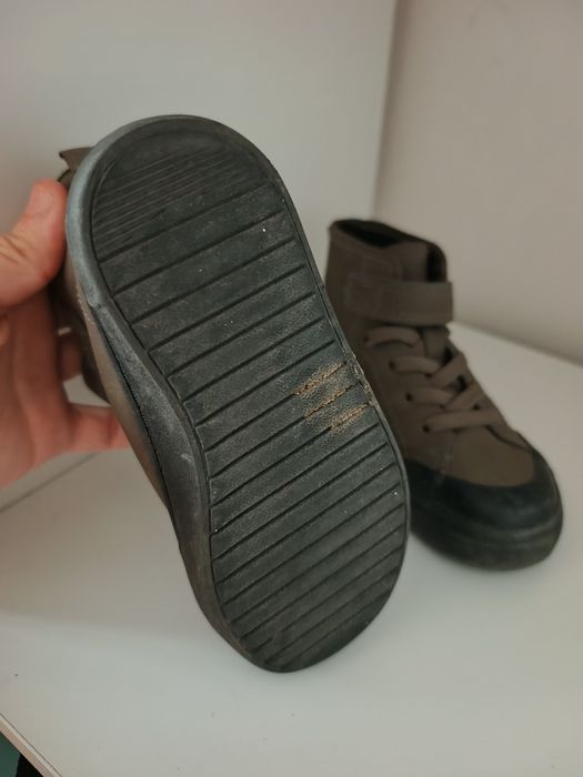 Ghete imblanite H&M mar 28