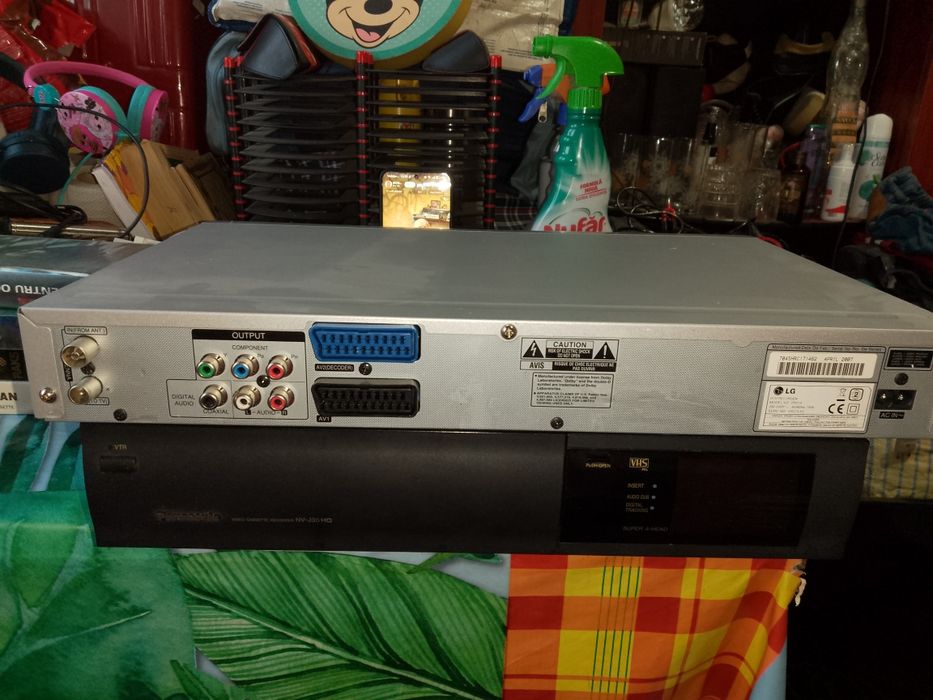 Vând dvd LG Dolby digital