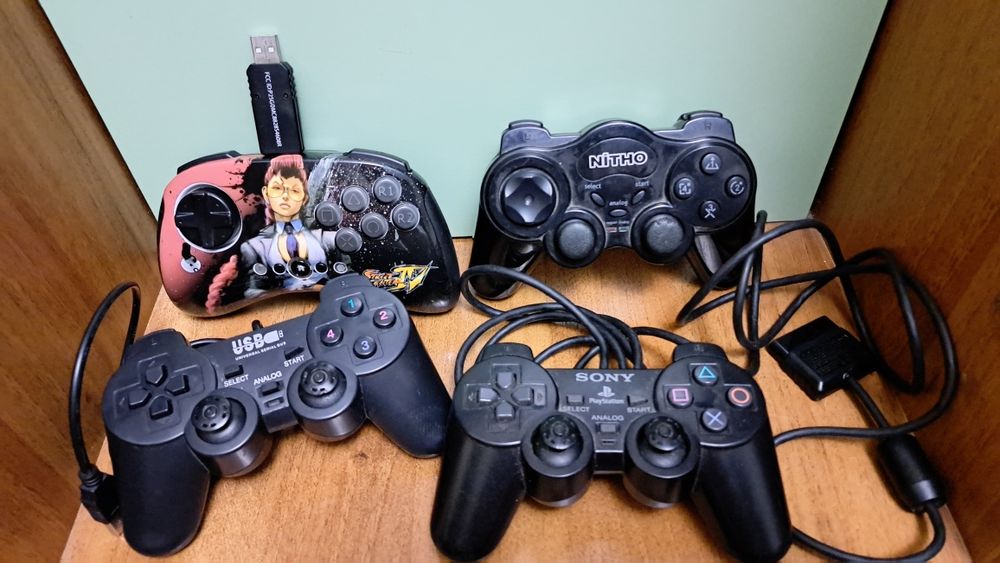 Джойстики   за все  !