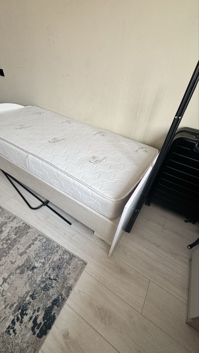 Кровать детскую комнату