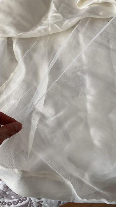 Свадебное платье и платье для подруги оба вместе