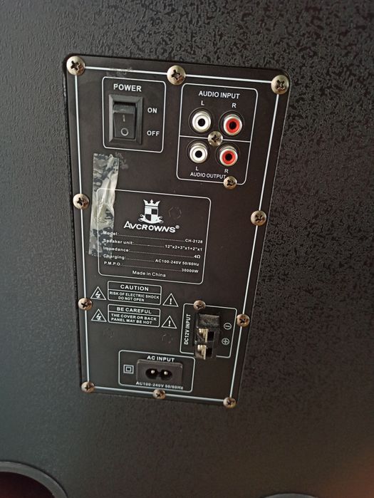 Karaoke sotiladi narxi kelishiladi