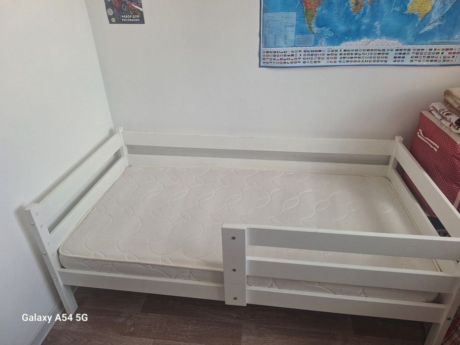 Кровать подростковая
