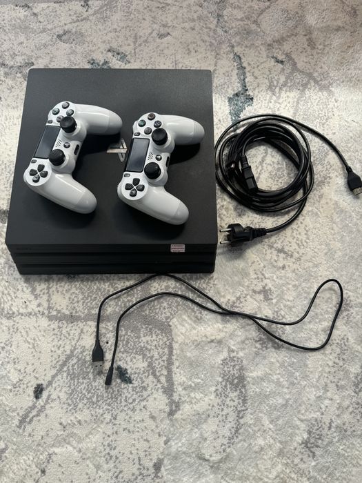 Ps4 pro хорошом состояние
