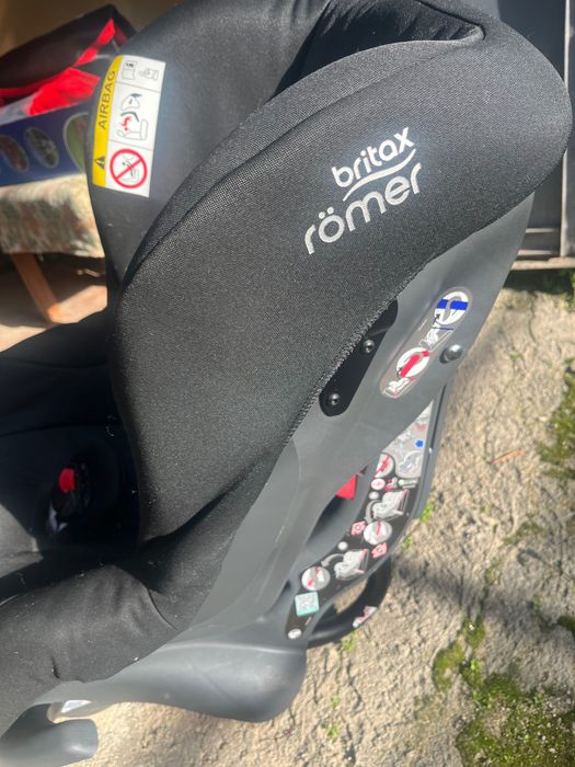 Столче за кола продавам