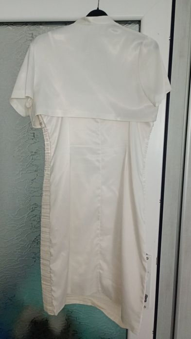 Rochie ocazie eleganta, albă, satin măsură L