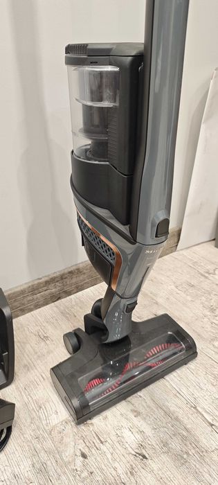 Прахосмукачка Miele triflex