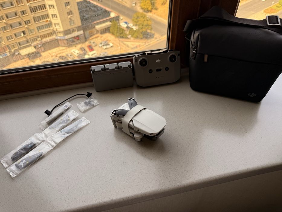 Dji mini 2 FlyMoreCombo