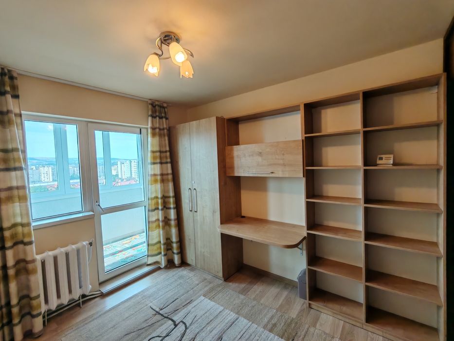 Dau în chirie apartament 4 camere, Mănăștur