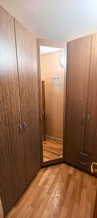 Шкаф угловой 165 см на 170 см, гардеробная