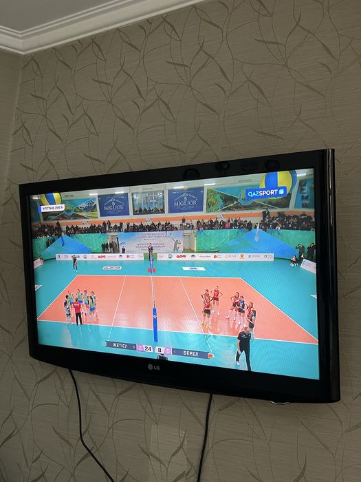 Продам телевизор LG