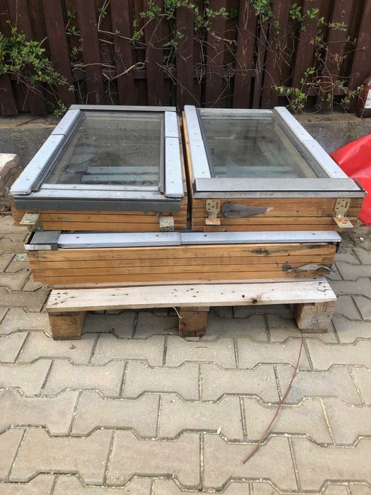 Ferestre mansarda FAKRO FTS-V 55/98 utilizate