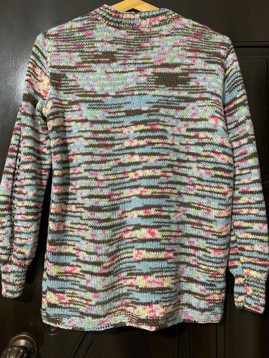 Вязаная женская кофта.