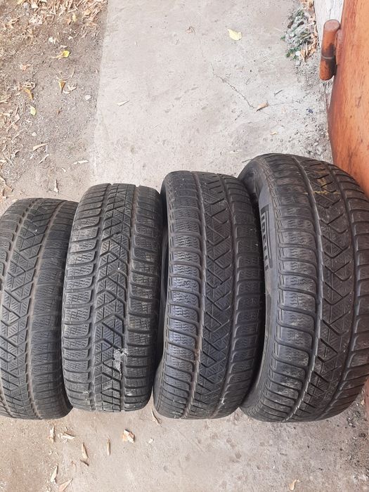 Продам шины 215/60/16 пирелли