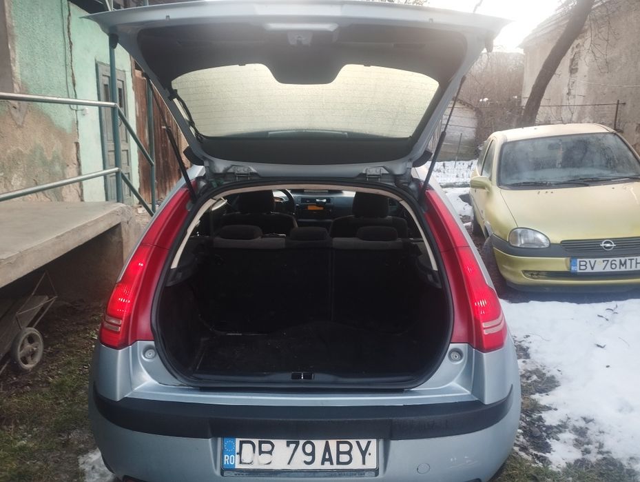 Vând Citroen  C4