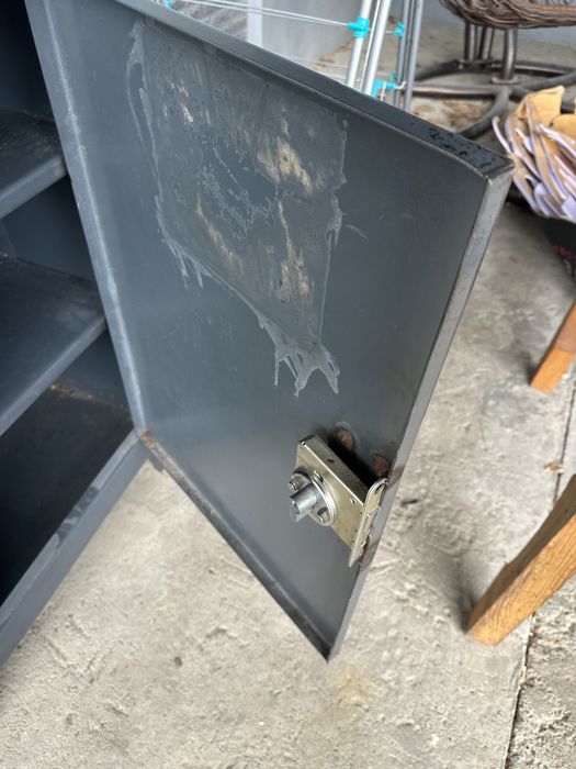 Сейф металический