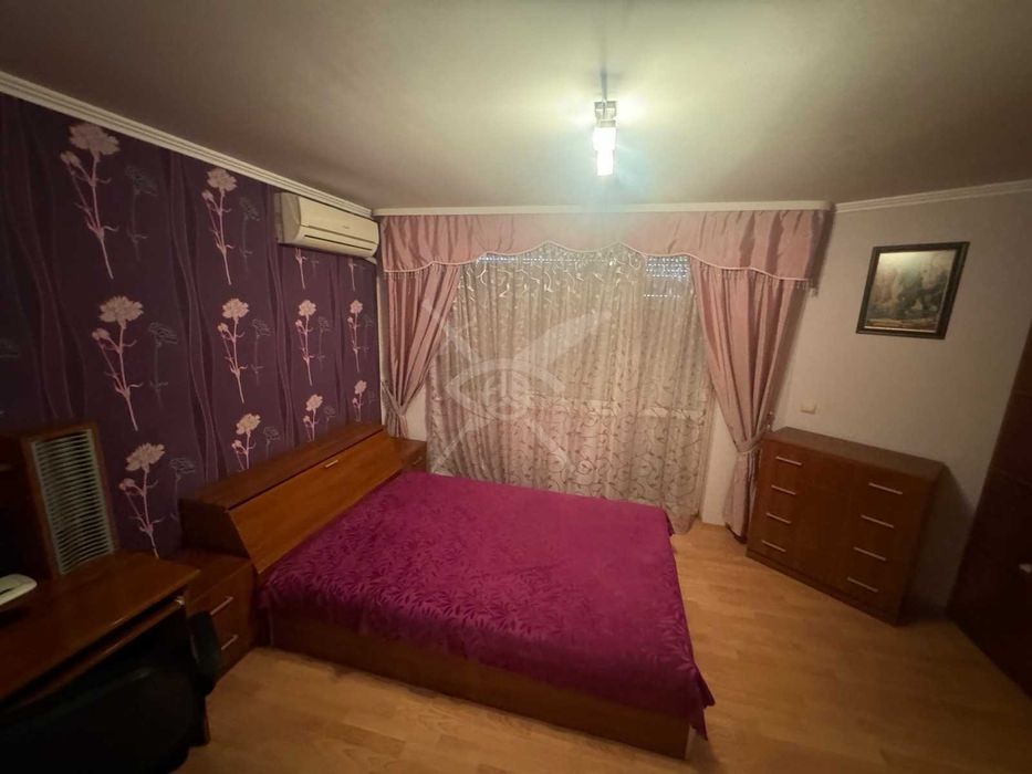 Продава се Тристаен апартамент в Айтос - 75 кв.м за 1280 €/кв.м - Снимка #2