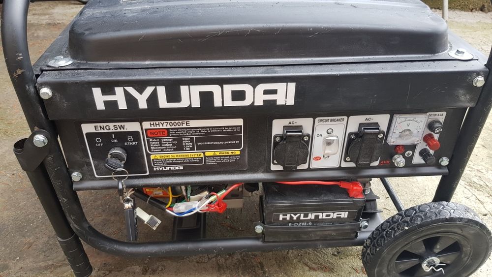 Vand generator Hyundai cu pornire de la buton sau cheie