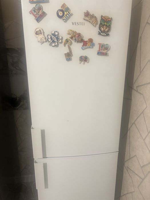 холодильник Vestel