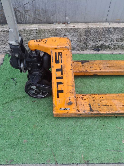 Палетна количка 2500 Кг