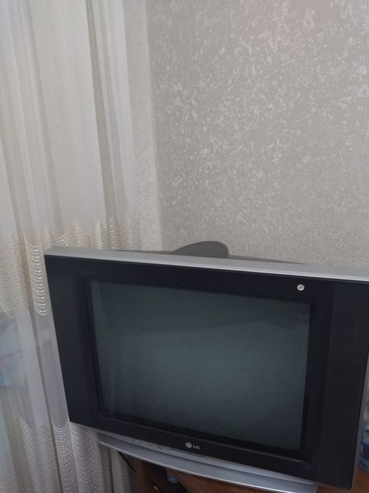 Продам Телевизор LG