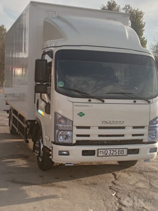 Isuzu SNG 2026 sotiladi holati yangi 35000km yurgan