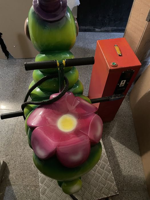 Детска Катушка Гъсеница с шапка