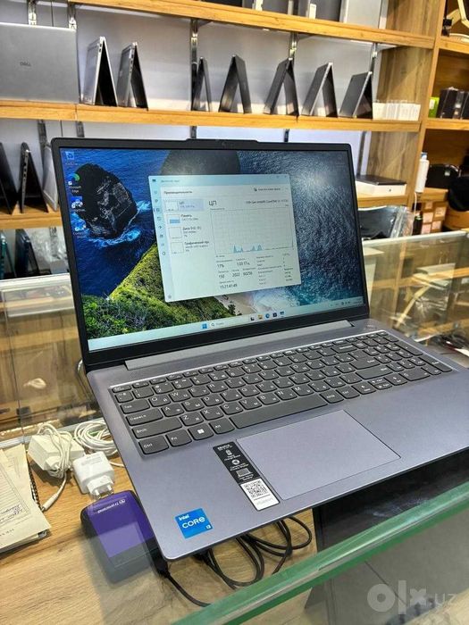 Ноутбук Lenovo 15.6" (Intel Core i3-1315U / DDR5 8GB / SSD 512GB)