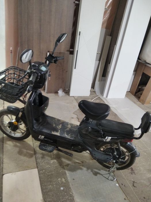 Электроскутер продам, состояние отличное