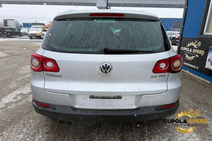 Usa / Portiera spate dreapta culoare LA7W Volkswagen VW Tiguan 1 5N [