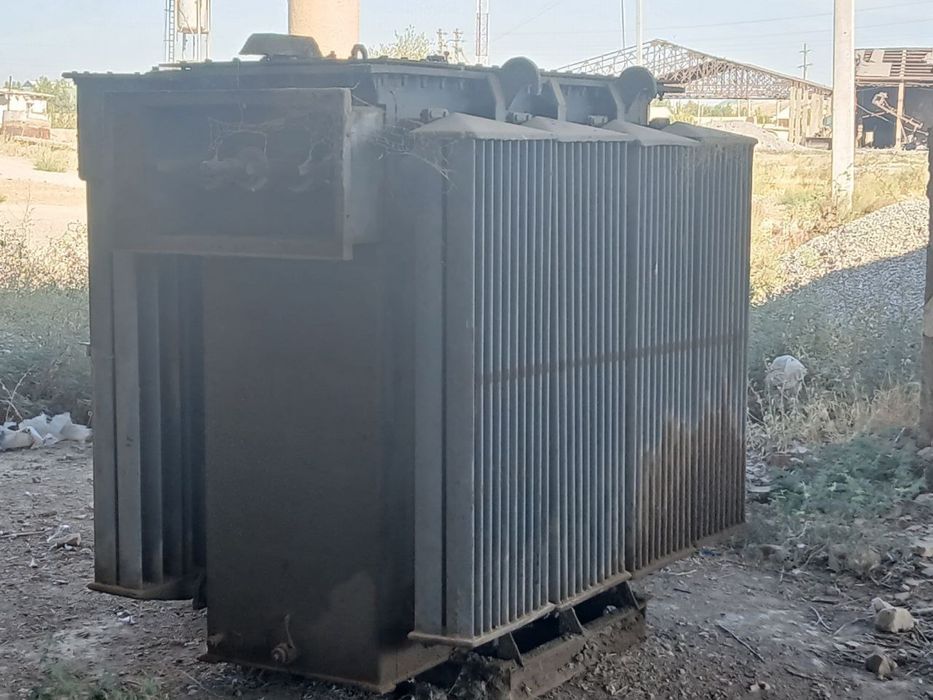 Трансформатер  1000/10